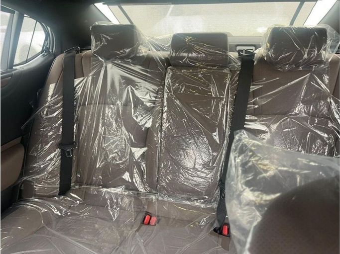 Новый Lexus ES 350 VII Рестайлинг, 3.5 л, 2024 в Дубае от Mohamed Hakim Motors Черный цвет. GCC | AUTO.AE