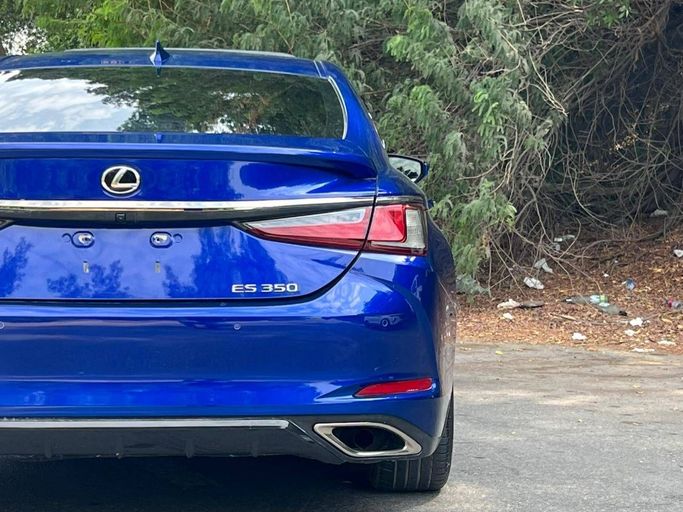 Used Lexus ES 350 VII, 3.5 l, 2021 in Dubai by Prestige motors, Blue color. American Specs | AUTO.AE