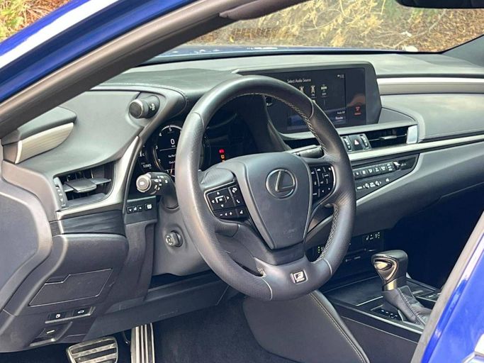 Used Lexus ES 350 VII, 3.5 l, 2021 in Dubai by Perstige Motos (SHJ), Blue color. American Specs | AUTO.AE