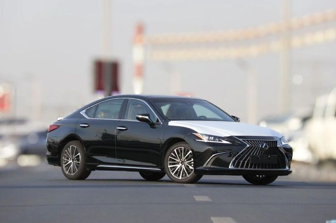 New Lexus ES 350 VII Facelift 2, 3.5 l, 2025 in Dubai by Atlantic Motors FZCO, Black color. GCC Specs | AUTO.AE