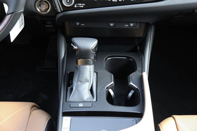 New Lexus ES 350 VII Facelift 2, 3.5 l, 2025 in Dubai by Atlantic Motors FZCO, Black color. GCC Specs | AUTO.AE