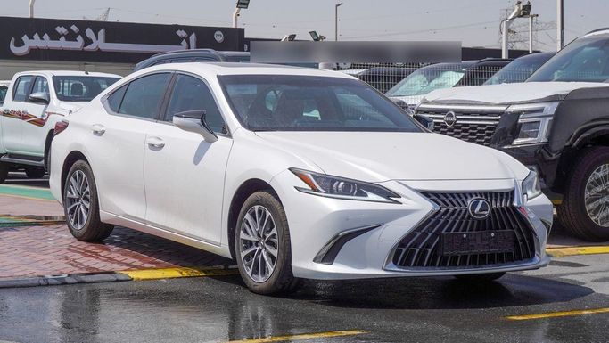 New Lexus ES 300h VII (XZ10) Facelift, 2.5 l, 2025 in Dubai by Atlantis Motors FZE, White color. GCC Specs | AUTO.AE | Listing #265902