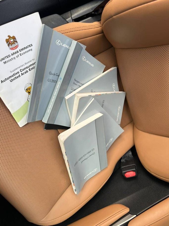 Подержанный Lexus GS 200t IV Рестайлинг, 2.0 л, 2017 в Дубае от Prestige motors Черный цвет. GCC | AUTO.AE