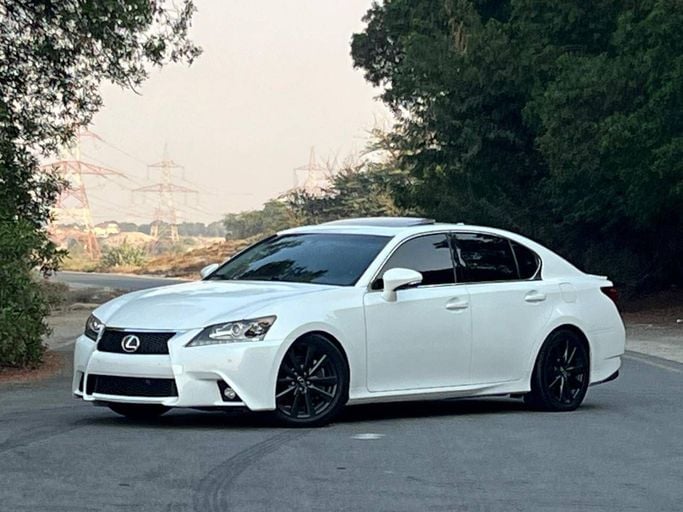 Used Lexus GS 350 IV Facelift, 3.5 l, 2015 in Dubai by Prestige motors, White color. GCC Specs | AUTO.AE