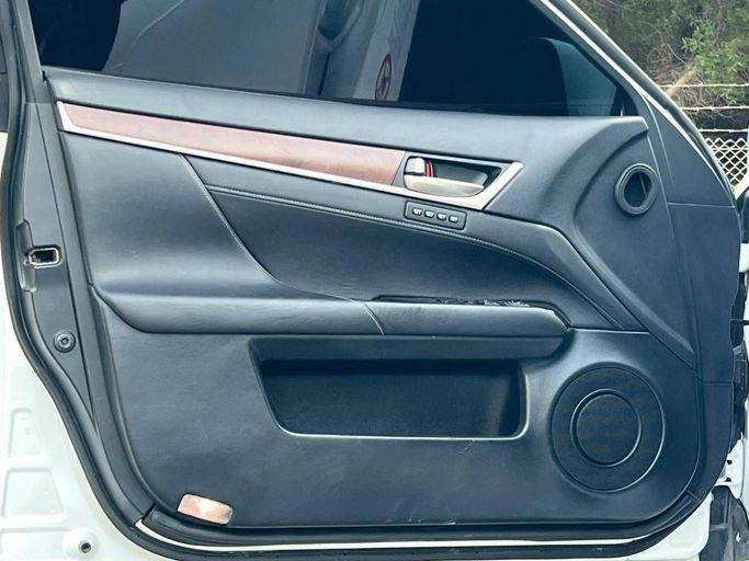 Used Lexus GS 350 IV Facelift, 3.5 l, 2015 in Dubai by Perstige Motos (SHJ), White color. GCC Specs | AUTO.AE