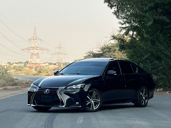 Подержанный Lexus GS 200t IV Рестайлинг, 2.0 л, 2017 в Дубае от Perstige Motos (SHJ) Черный цвет. GCC | AUTO.AE