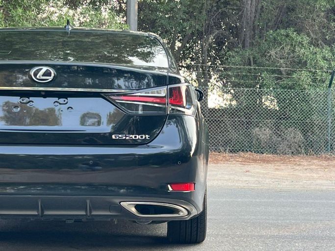 Подержанный Lexus GS 200t IV Рестайлинг, 2.0 л, 2017 в Дубае от Perstige Motos (SHJ) Черный цвет. GCC | AUTO.AE