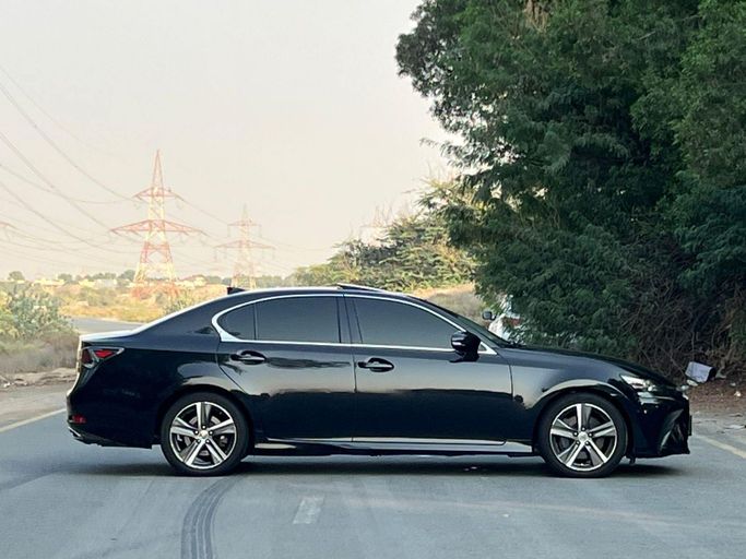 Подержанный Lexus GS 200t IV Рестайлинг, 2.0 л, 2017 в Дубае от Perstige Motos (SHJ) Черный цвет. GCC | AUTO.AE