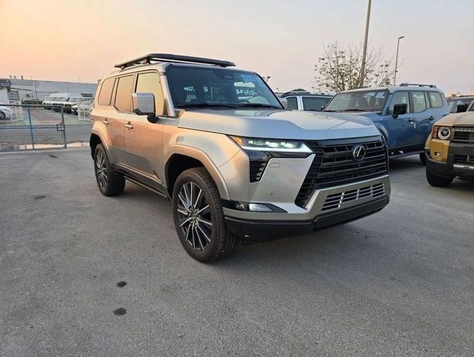 جديدة Lexus GX 550 ثالثاً, 3.4 l, 2024 في في دبي من Mercury Global FZCO، اللون فضي. المواصفات الأمريكية | AUTO.AE