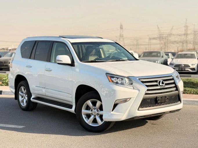 مستعملة Lexus GX 460 فيس ليفت الثاني 2, 4.6 l, 2019 في في دبي من GHAZNI MOTORS، اللون أبيض. المواصفات الأمريكية | AUTO.AE