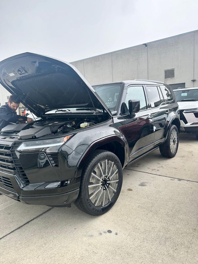جديدة Lexus GX 550 ثالثاً, 3.4 l, 2026 في في دبي، اللون أسود. المواصفات الكندية | AUTO.AE | إعلان #255239