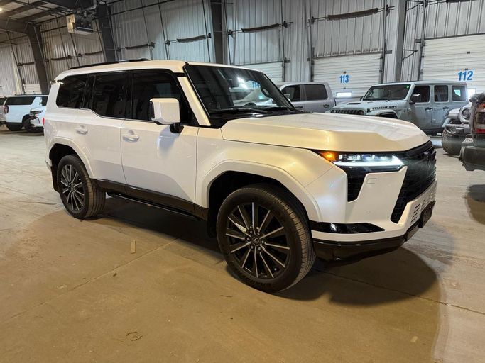جديدة Lexus GX 550 ثالثاً, 3.4 l, 2026 في في دبي، اللون أبيض. المواصفات الكندية | AUTO.AE | إعلان #255380