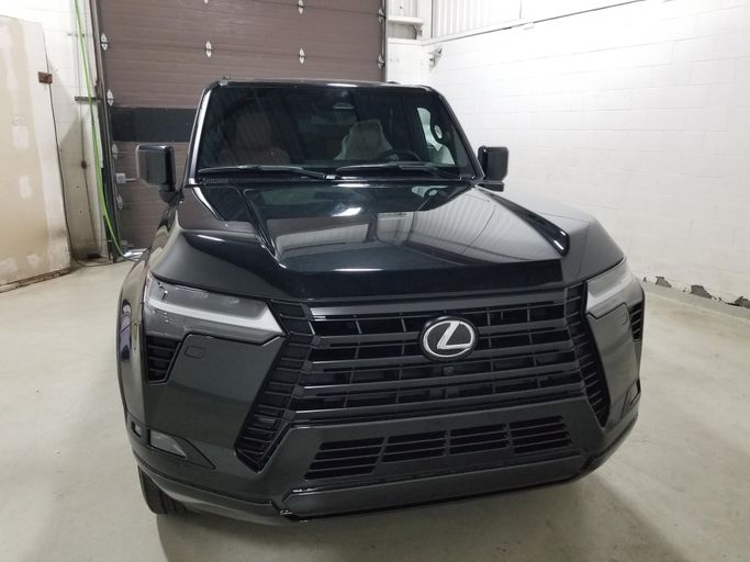 جديدة Lexus GX 550 ثالثاً, 3.4 l, 2026 في في دبي، اللون أسود. المواصفات الكندية | AUTO.AE | إعلان #255388