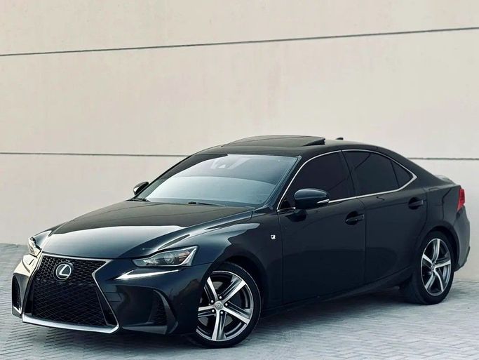 Подержанный Lexus IS 300 III Рестайлинг, 3.5 л, 2018 в Дубае от Abdo Al Muthanna Used Cars Черный цвет. Американская | AUTO.AE