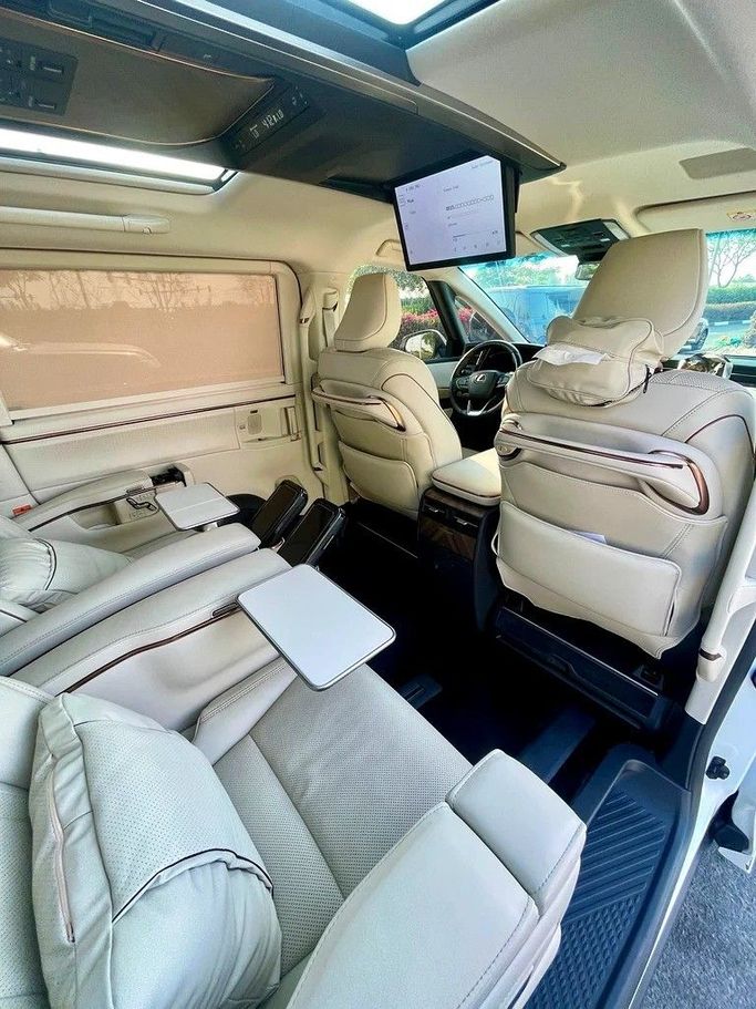 Used Lexus LM 350h II, 2.5 l, 2024 in Dubai by 66 Motors, White color. European Specs | AUTO.AE