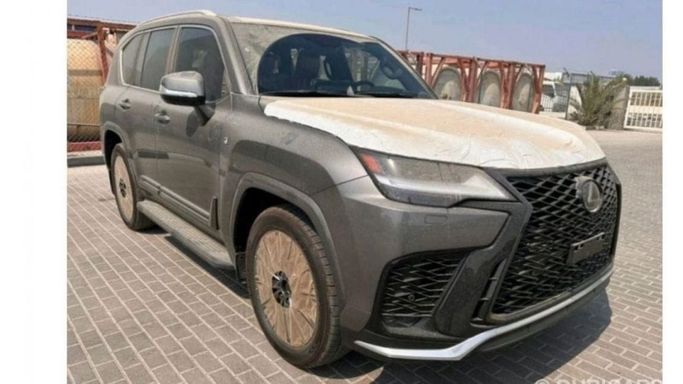 New Lexus LX 600 IV, 3.4 l, 2024 in Dubai by Mohamed Hakim Motors, Grey color. GCC Specs | AUTO.AE