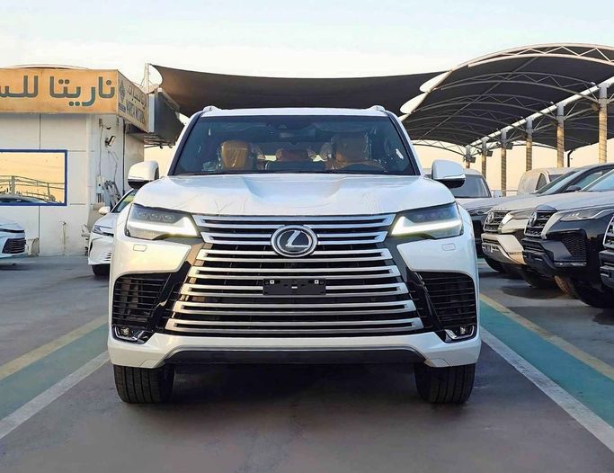 Новый Lexus LX 500d IV, 3.3 л, 2024 в Дубае от SK Motors Белый цвет. GCC | AUTO.AE