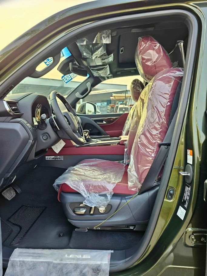 New Lexus LX 600 IV, 3.4 l, 2025 in Dubai by SK Motors, Green color. GCC Specs | AUTO.AE