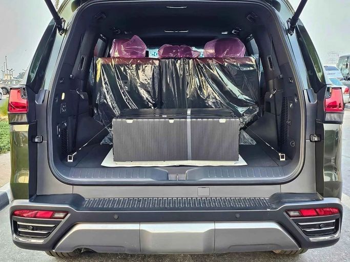 New Lexus LX 600 IV, 3.4 l, 2025 in Dubai by SK Motors, Green color. GCC Specs | AUTO.AE