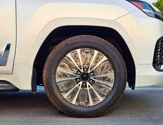 New Lexus LX 700h IV, 3.4 l, 2025 in Dubai by SK Motors, White color. GCC Specs | AUTO.AE