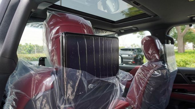 Новый Lexus LX 600 IV, 3.4 л, 2025 в Дубае от Najem Motors Белый цвет. GCC | AUTO.AE