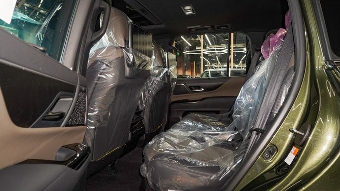 New Lexus LX 600 IV, 3.4 l, 2025 in Dubai by Najem Motors, Green color. GCC Specs | AUTO.AE