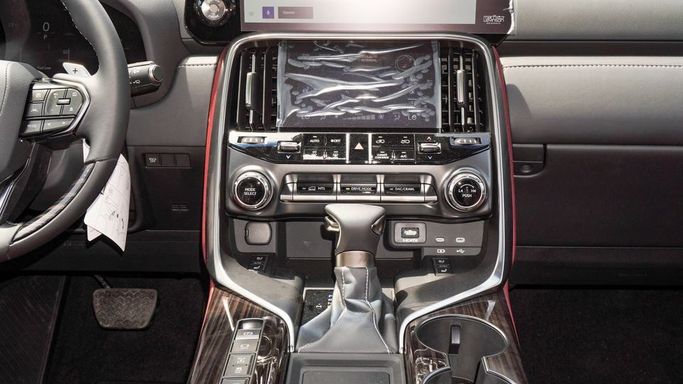 New Lexus LX 600 IV, 3.4 l, 2025 in Dubai by Najem Motors, Green color. GCC Specs | AUTO.AE