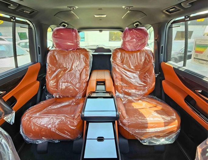 New Lexus LX 700h IV, 3.4 l, 2025 in Dubai by SK Motors, Green color. GCC Specs | AUTO.AE