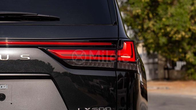 Новый Lexus LX 600 IV, 3.4 л, 2024 в Дубае от Milele Черный цвет. Other | AUTO.AE