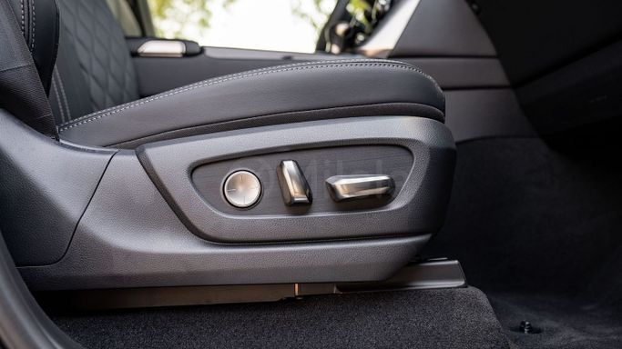 Новый Lexus LX 600 IV, 3.4 л, 2024 в Дубае от Milele Черный цвет. Other | AUTO.AE