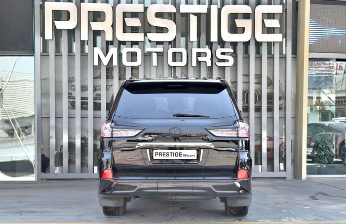 Used Lexus LX 570 III Facelift 2, 5.7 l, 2021 in Dubai by Prestige motors, Black color. Canadian Specs | AUTO.AE