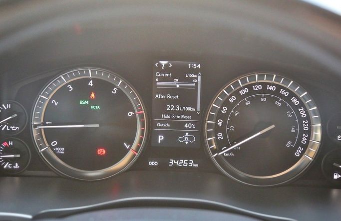 Used Lexus LX 570 III Facelift 2, 5.7 l, 2021 in Dubai by Prestige motors, Black color. Canadian Specs | AUTO.AE