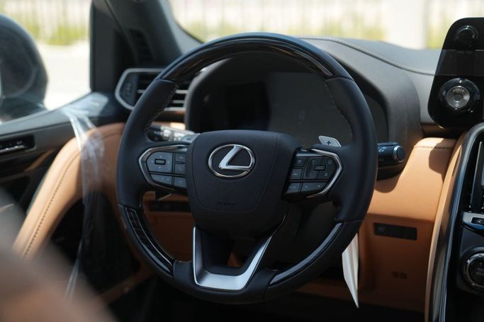 Новый Lexus LX 700h IV, 3.4 л, 2025 в Дубае от My Way Motors Белый цвет. GCC | AUTO.AE