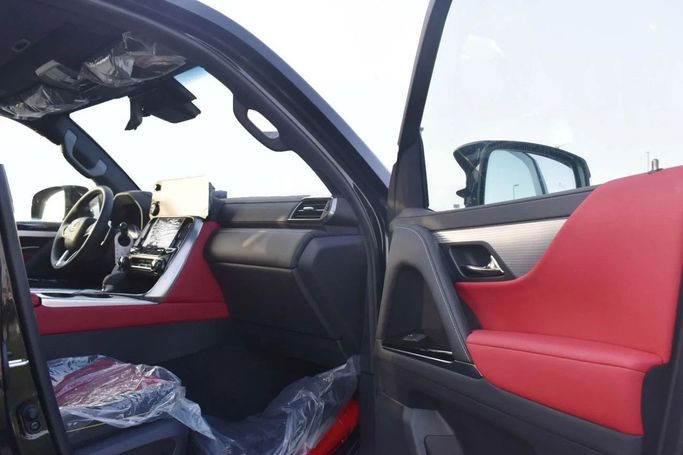 Новый Lexus LX 700h IV, 3.4 л, 2025 в Дубае от My Way Motors Черный цвет. GCC | AUTO.AE