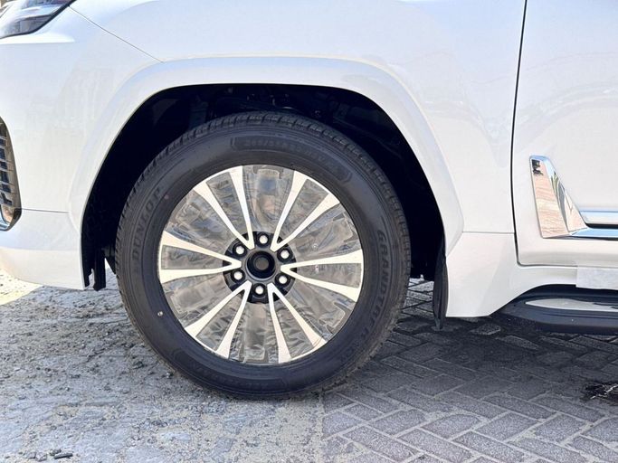 Новый Lexus LX 500d IV, 3.3 л, 2025 в Дубае от Allied Motors Белый цвет. GCC | AUTO.AE