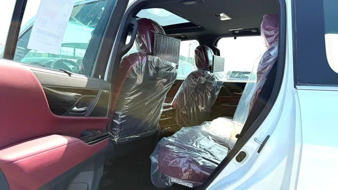 New Lexus LX 700h IV, 3.4 l, 2025 in Dubai by Valcor Auto, White color. GCC Specs | AUTO.AE