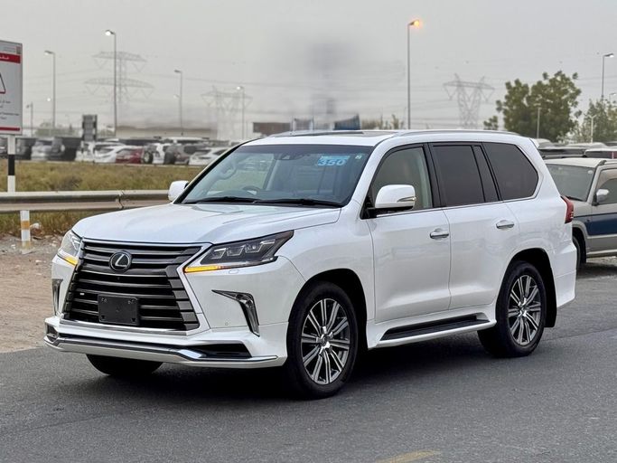 مستعملة Lexus LX 570 ثالثاً فيس ليفت 2, 5.7 l, 2016 في في دبي من AL HUSNAIN MOTORS FZE، اللون أبيض.  | AUTO.AE | إعلان #243766