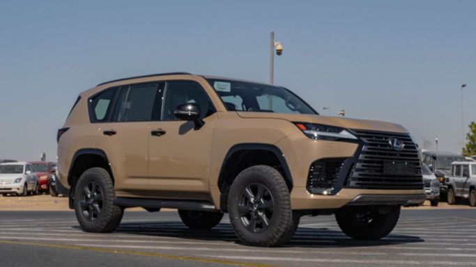 Новый Lexus LX 600 IV, 3.4 л, 2025 в Дубае от CGM Auto Бежевый цвет.  | AUTO.AE | Объявление #253690