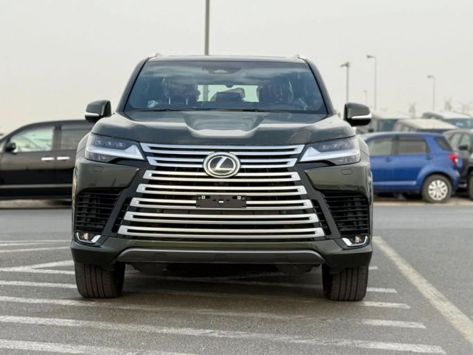 جديدة Lexus LX 600 رابعاً, 3.4 l, 2026 في في دبي من ADDRESS MOTORS، اللون أخضر. مواصفات الخليج | AUTO.AE | إعلان #265732