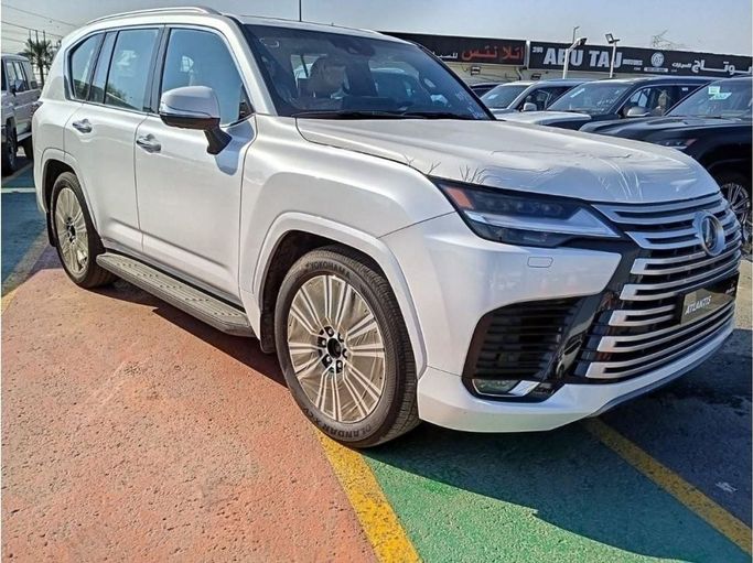 Used Lexus LX 500d IV, 3.3 l, 2022 in Dubai by Atlantis Motors FZE, White color. GCC Specs | AUTO.AE | Listing #266415