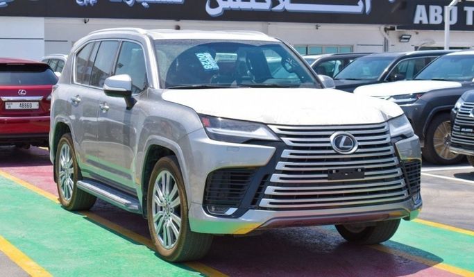 مستعملة Lexus LX 600 رابعاً, 3.4 l, 2022 في في دبي من Atlantis Motors FZE، اللون فضي. مواصفات الخليج | AUTO.AE | إعلان #266444