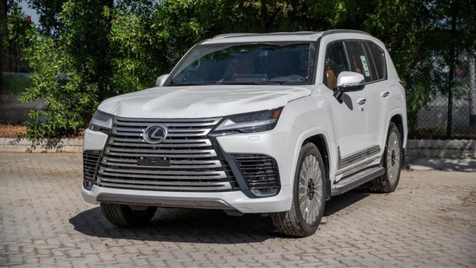 جديدة Lexus LX 700h رابعاً, 3.4 l, 2026 في في دبي من Verified Hub Used Automobile Trading LLC، اللون أبيض. مواصفات الخليج | AUTO.AE | إعلان #267809