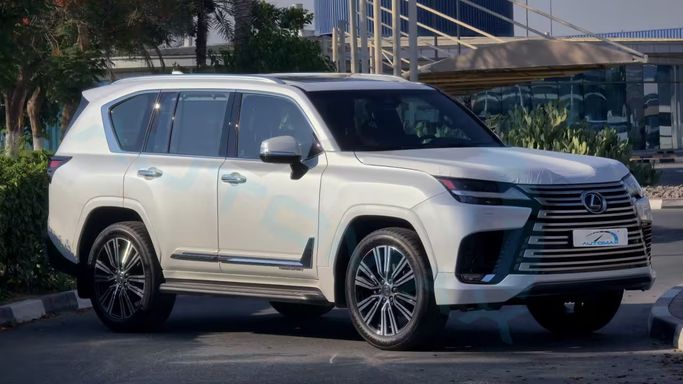 جديدة Lexus LX 600 رابعاً, 3.4 l, 2026 في في دبي من Automax®، اللون أبيض.  | AUTO.AE | إعلان #268877