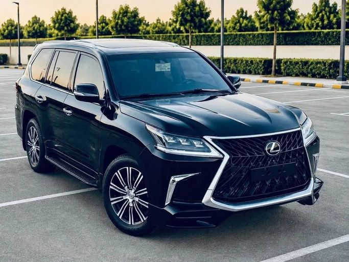 مستعملة Lexus LX 570 ثالثاً فيس ليفت 2, 5.7 l, 2018 في في دبي من Humera automobile fze، اللون أسود. مواصفات الخليج | AUTO.AE | إعلان #271162