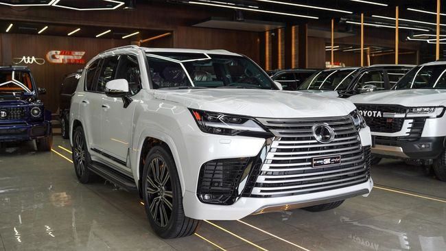 جديدة Lexus LX 600 رابعاً, 3.4 l, 2025 في في دبي من GT MOTORS، اللون أبيض. مواصفات الخليج | AUTO.AE | إعلان #272570