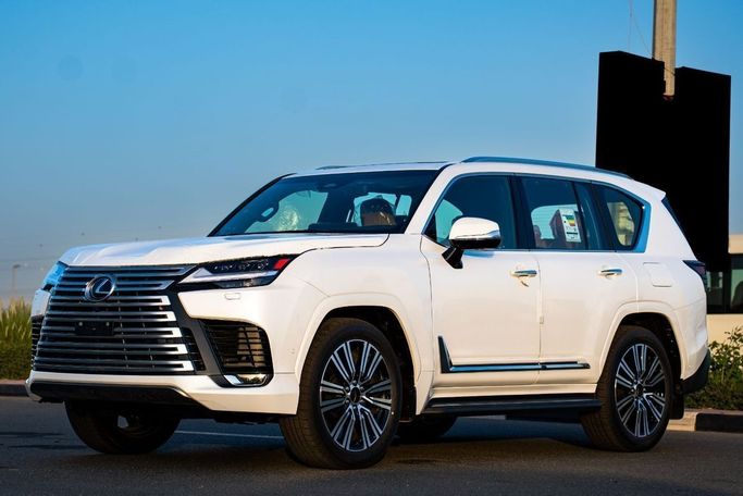جديدة Lexus LX 700h رابعاً, 3.4 l, 2026 في في الإمارات, دبي من Hussein Ghulam Motors FZCO، اللون أبيض. مواصفات الخليج | AUTO.AE | إعلان #278320