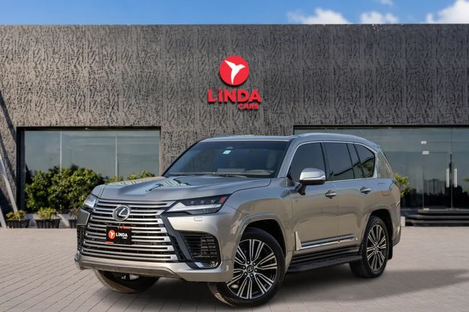 مستعملة ⁦Lexus LX 700h رابعاً، 3.4 l، 2025⁩ في في الإمارات, دبي من Linda Cars، اللون رمادي. مواصفات الخليج | AUTO.AE | إعلان #289571