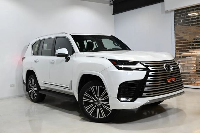 Used ⁦Lexus LX 600 IV, 3.4 l, 2023⁩ in UAE, Dubai, White color. GCC Specs | AUTO.AE | Listing #289948