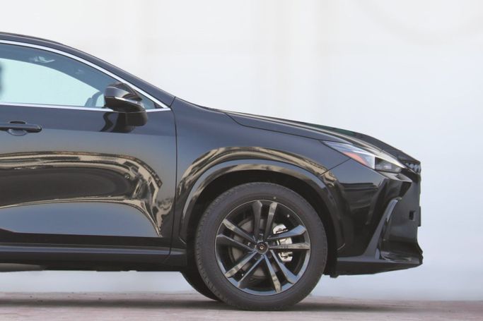 Новый Lexus NX 350h II, 2.5 л, 2023 в Дубае от Atlantic Motors FZCO Черный цвет.  | AUTO.AE