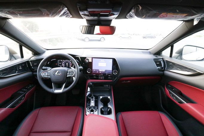 Новый Lexus NX 350 II, 2.4 л, 2025 в Дубае от Atlantic Motors FZCO Белый цвет.  | AUTO.AE